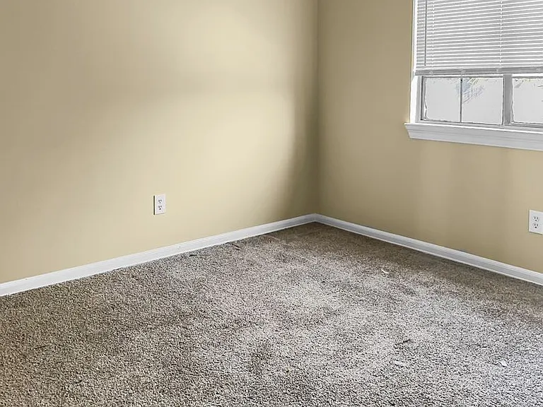 276 Daffin Pl — Photo 13