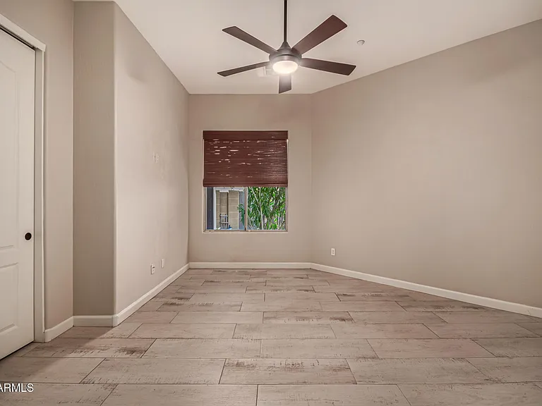 9246 W Molly Ln — Photo 37