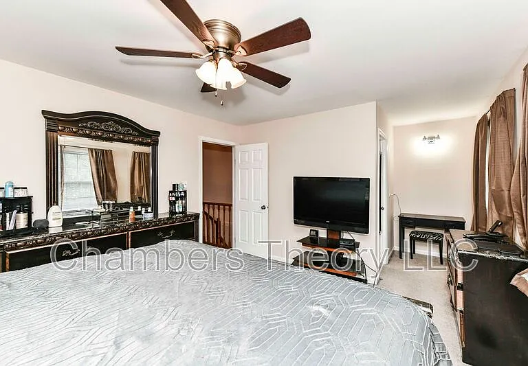 21929 Myrtlewood Sq — Photo 12