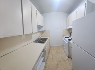 295 NW 72nd Ave APT 407, Miami, FL 33126