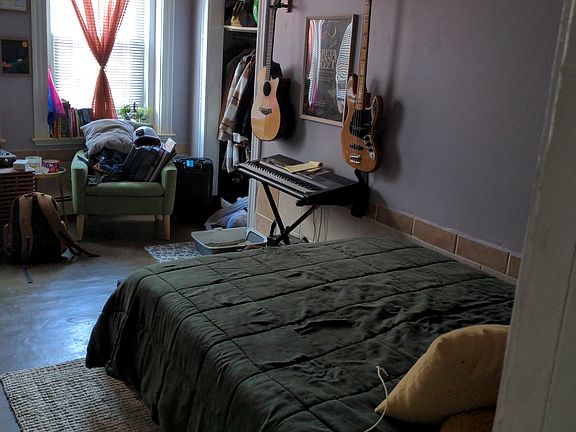 5th image of 67 Bishop Allen Dr
