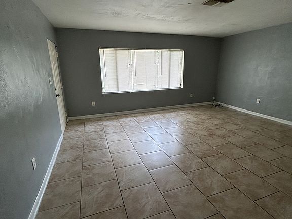 4th image of 1800 31st St NW #A