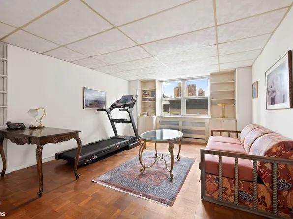 135 East 83rd Street image 5 of 7