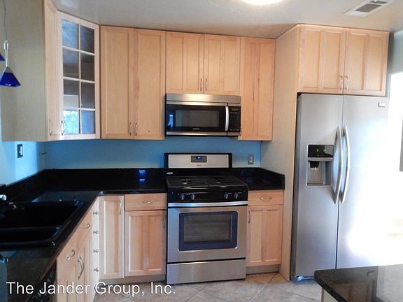 4th image of 4225 Shorecrest Dr