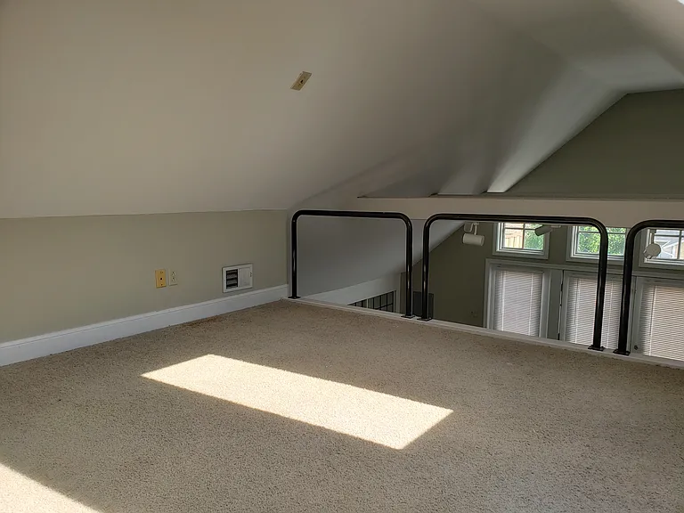 725 E Saint Clair St #5 — Photo 24