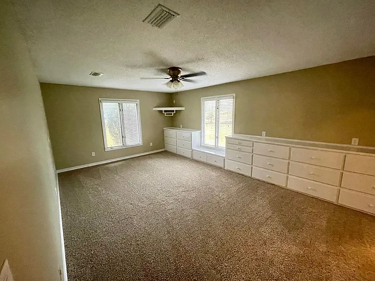 6300 Creel Rd — Photo 9