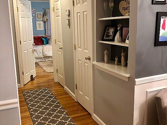 5th image of 21 Huyler Ct
