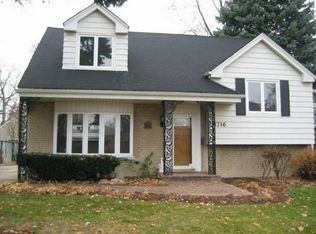 1716 S Cumberland Ave, Park Ridge, IL 60068