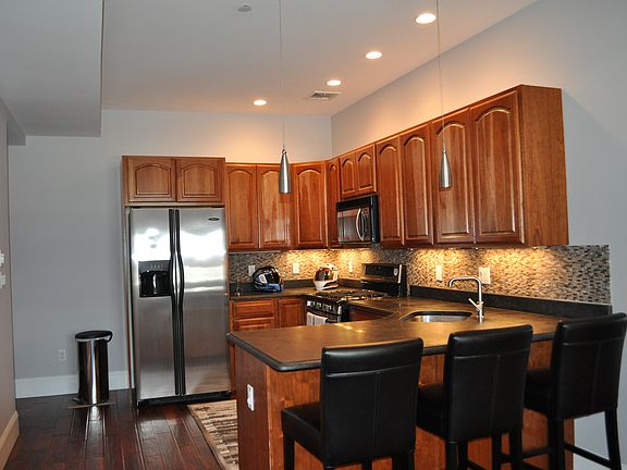 4th image of 120 W 7th St APT 505