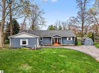 3718 Peninsular Shores Dr, Grawn, MI 49637