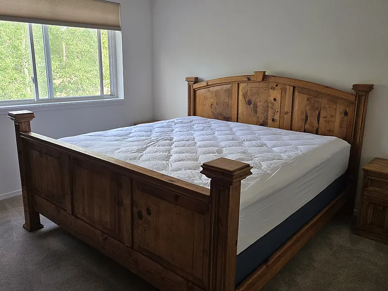 king bed