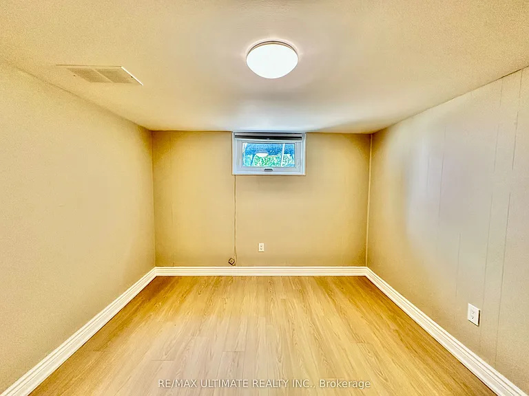 225 Ferris Rd #BASEMENT — Photo 14