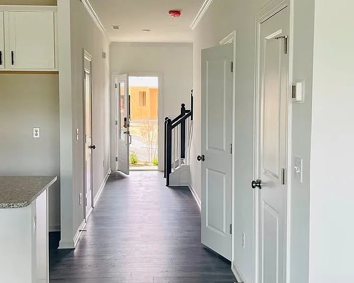 265 Hank Way — Photo 3