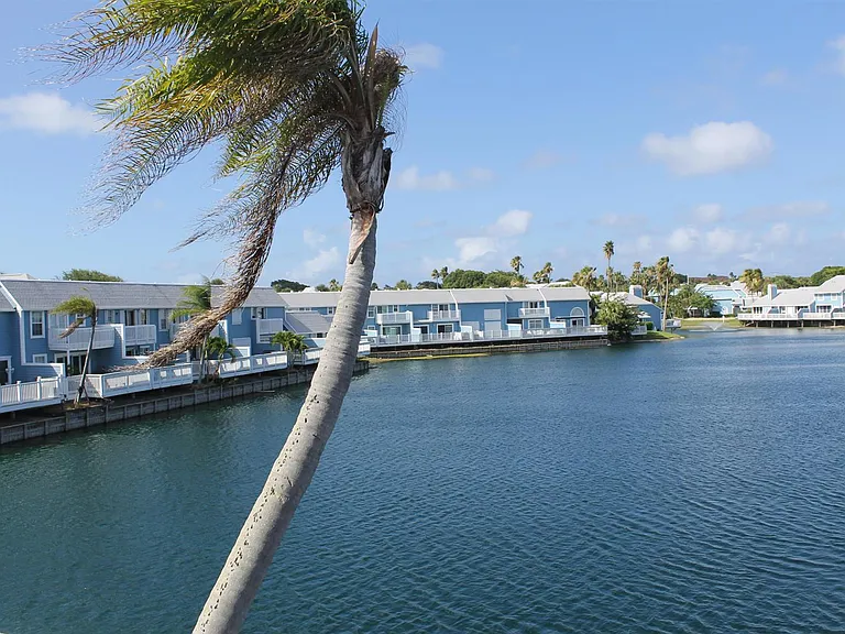 1120 Ocean Dunes Cir — Photo 34