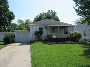 1239 E Riverside Ave, Decatur, IL 62521