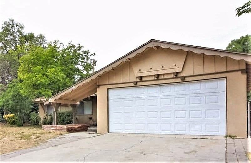 1st image of 25980 E Edgemont Dr