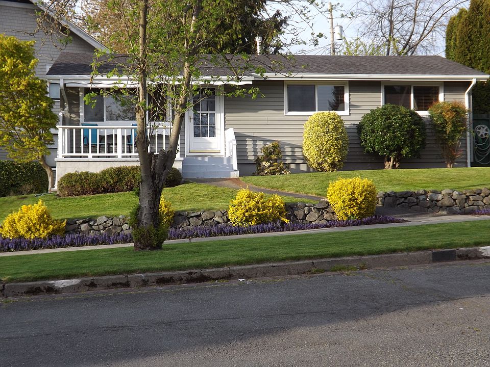 1st image of 1015 N Ainsworth Ave