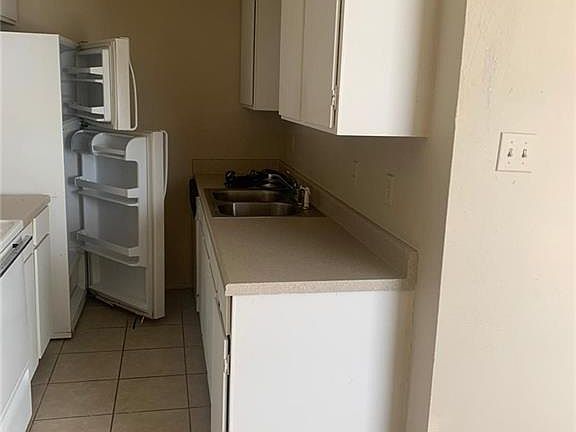4th image of 2711 Evergreen Cir #C