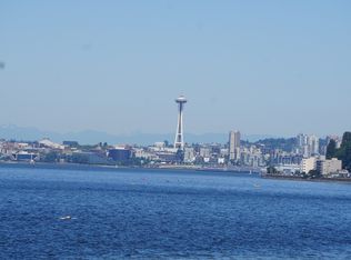 3201 Point Pl SW APT 102, Seattle, WA 98116