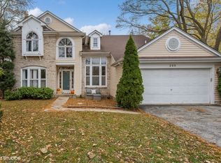 268 Southfield Dr, Vernon Hills, IL 60061