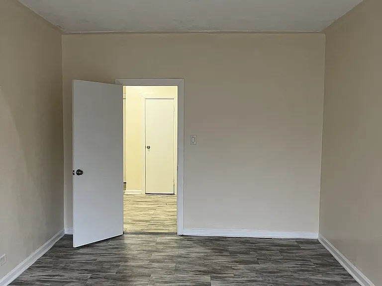 3534 Bronx Blvd #3 — Photo 5