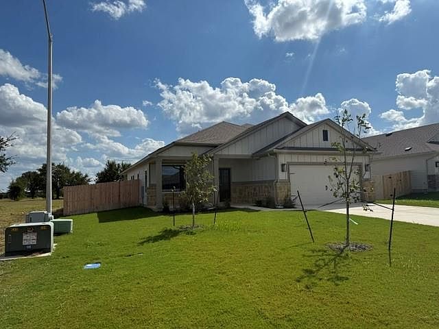1st image of 203 Gene Ray Ave