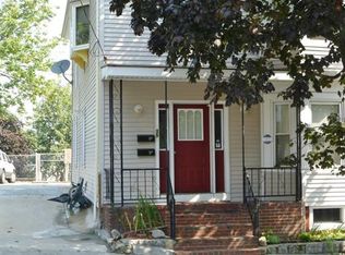 35 Mount Pleasant St, Lynn, MA 01902