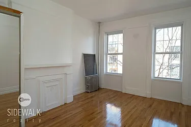 Rented by Sidewalk Realty LLC