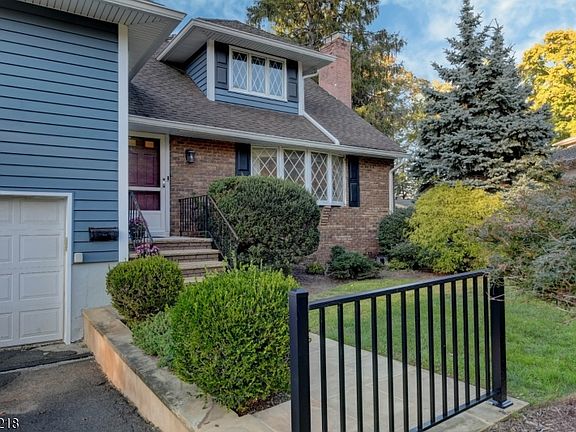 3rd image of 25 Morningside Cir