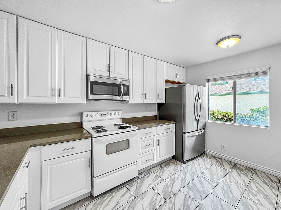 1st image of 8759 Gilman Dr Unit B