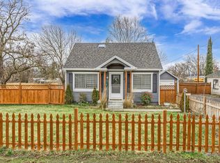 6959 Pinehurst St, Central Pt, OR 97502