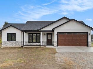 18453 Lohr Rd, Belleville, MI 48111