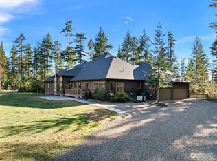 2542 Nellita Rd NW, Seabeck, WA