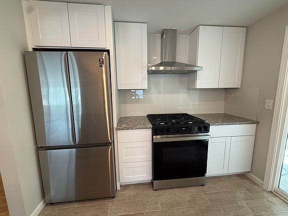 2nd image of 100 Wilson Place & Gifford Pkwy