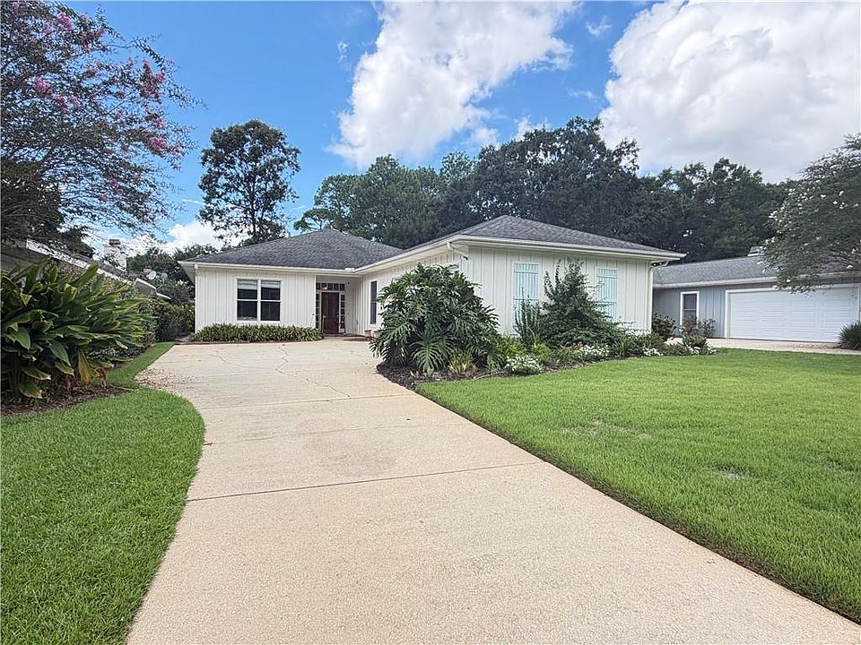 1st image of 103 Oak Bend Ct