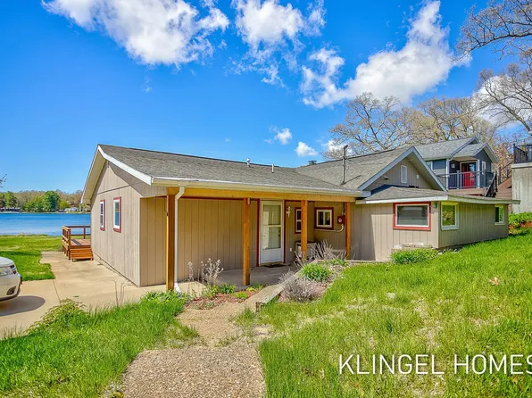 2091 Lake Ave, Twin Lake, MI 49457