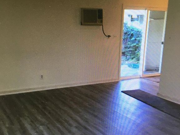 3rd image of 223 S Minnesota Ave