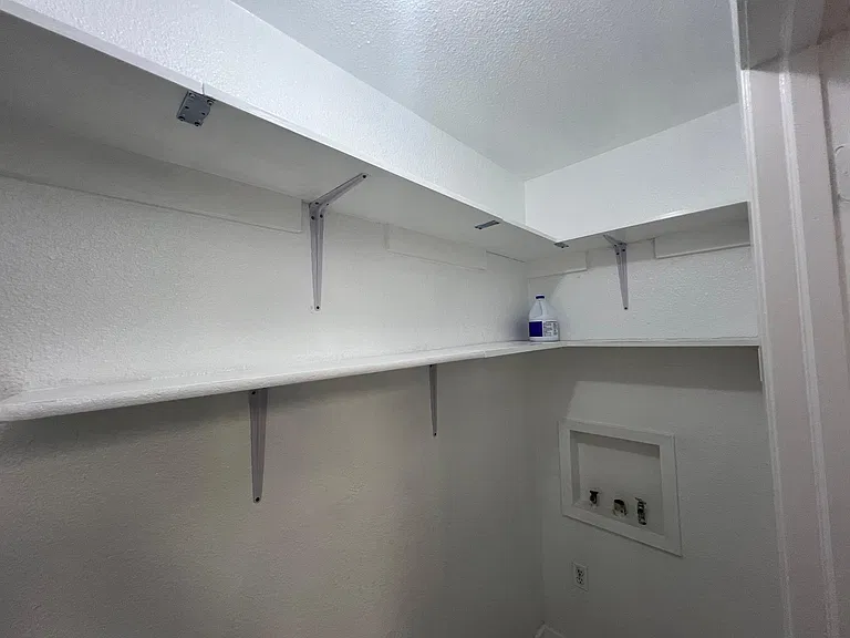 1113 Springwood Dr — Photo 10