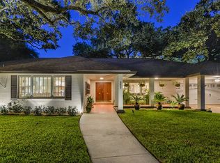 202 Prinz Dr, Castle Hills, TX 78213
