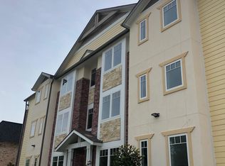5026 Grand Ave, Kansas City, MO 64112