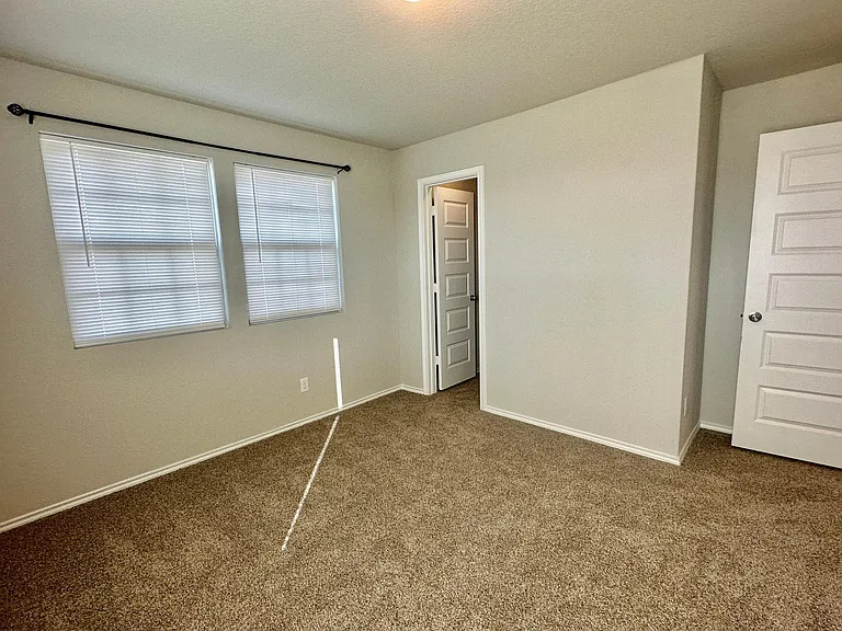 2505 Marty Way — Photo 30