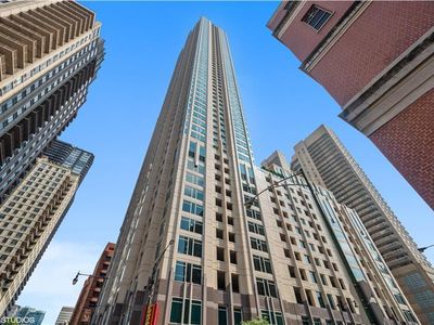 33 W Ontario St APT 40C, Chicago, IL, 60654
