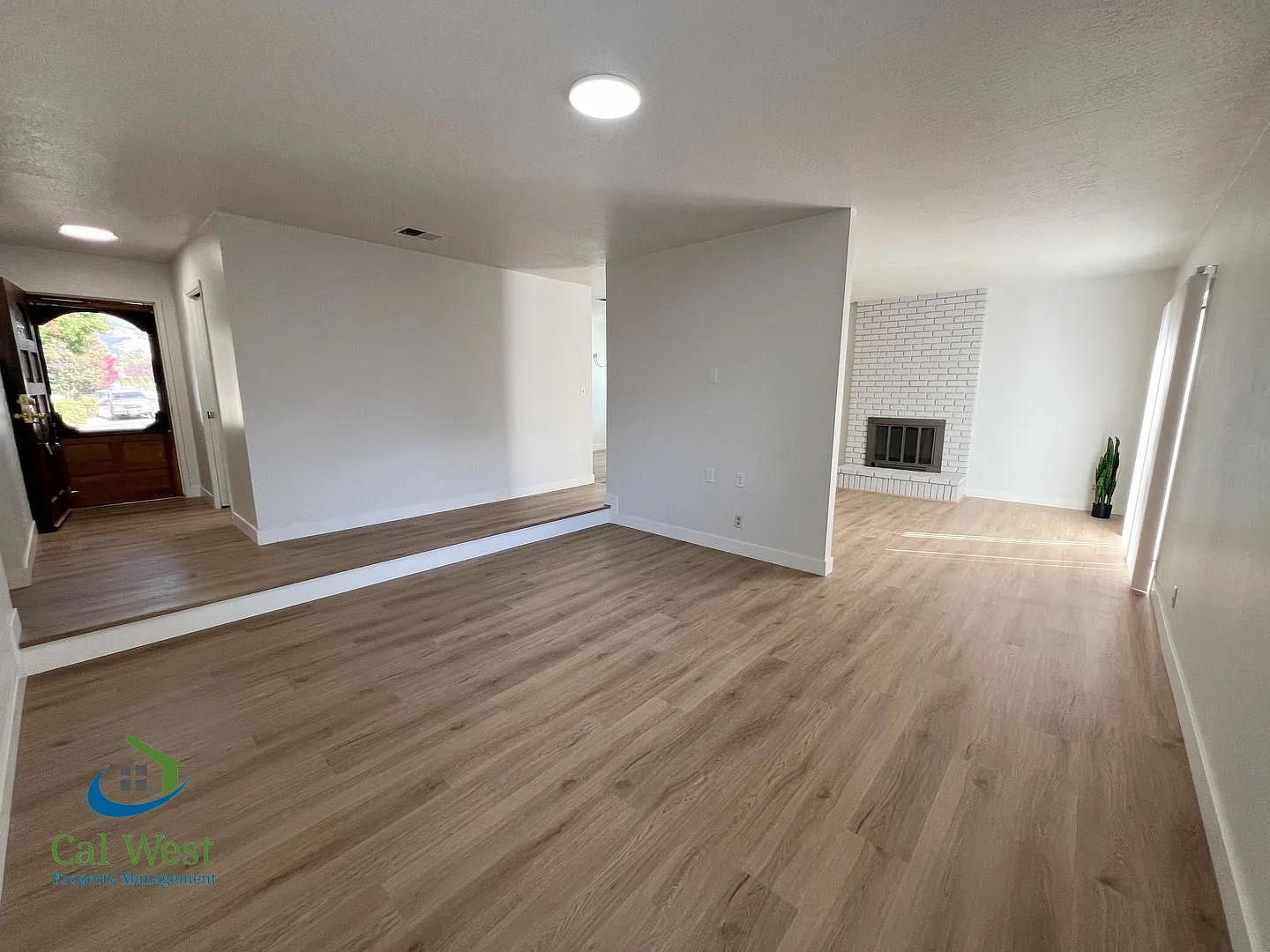 $5095 - Completely Remodeled 4 Br/2 Ba Bright and Spacious Evergreen Home — Photo 4