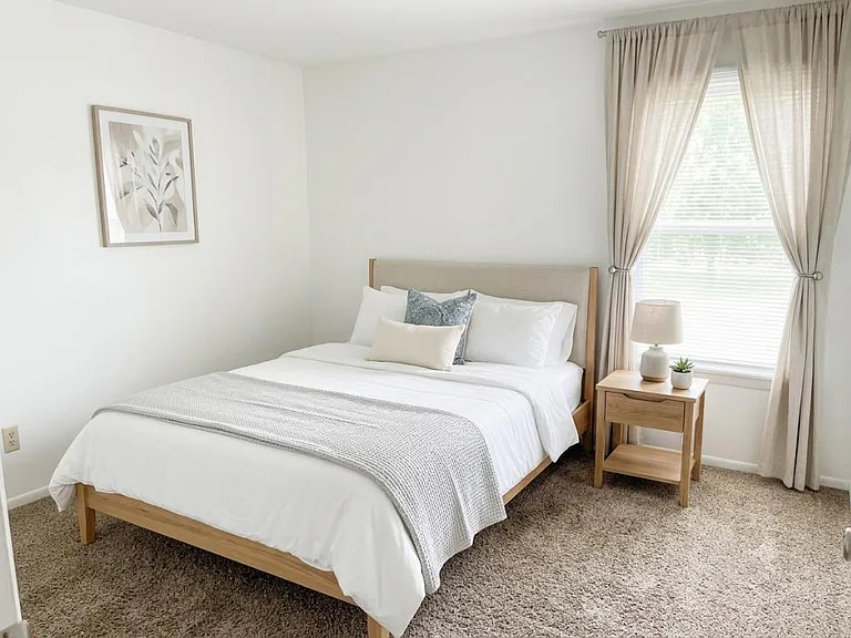 930 Briar Mnr — Photo 11