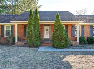 6102 Falcon Dr, New Bern, NC 28560