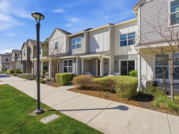 1344 Bloom Ln, Morgan Hill, CA 95037