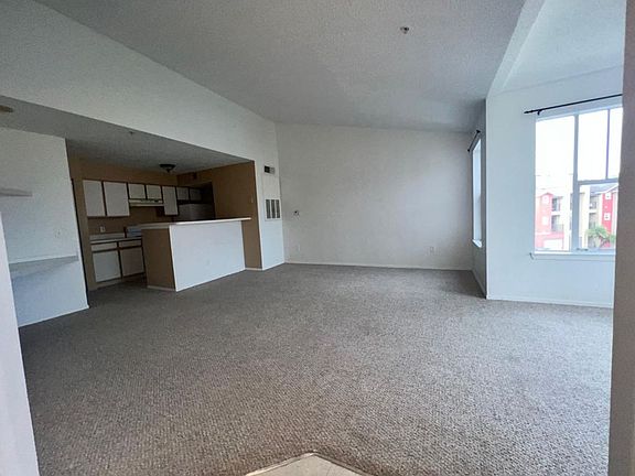 5th image of 2208 Antigua Pl APT 934