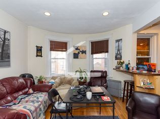 91 Babcock St #2, Brookline, MA 02446