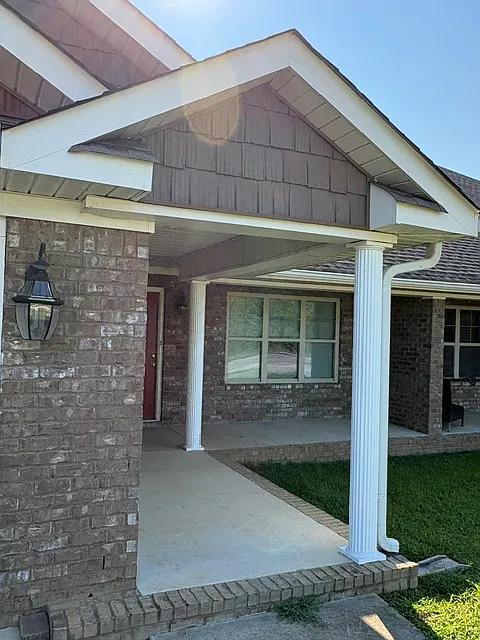 3 bed, 1443 sqft, $1,400 — Photo 2