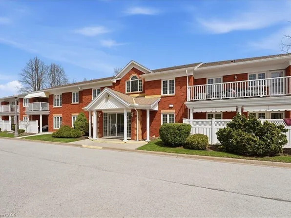 433 Linwell Rd #104, Saint Catharines, ON L2M 2P5